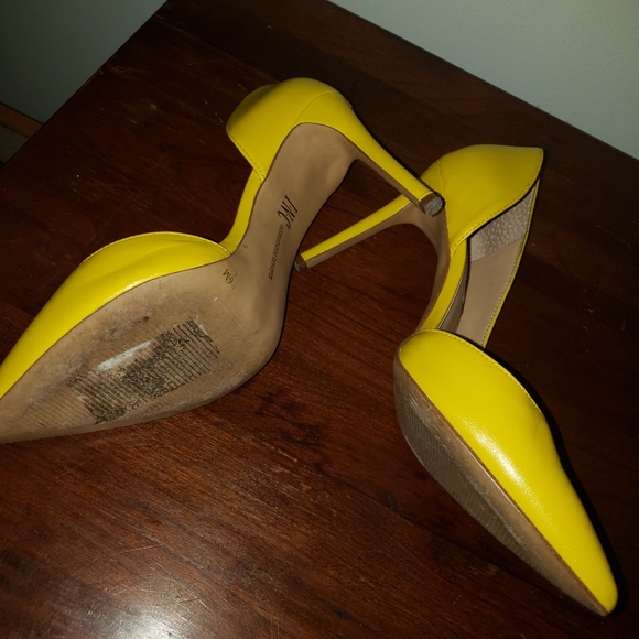 Yellow pump - Picture 6 of 9